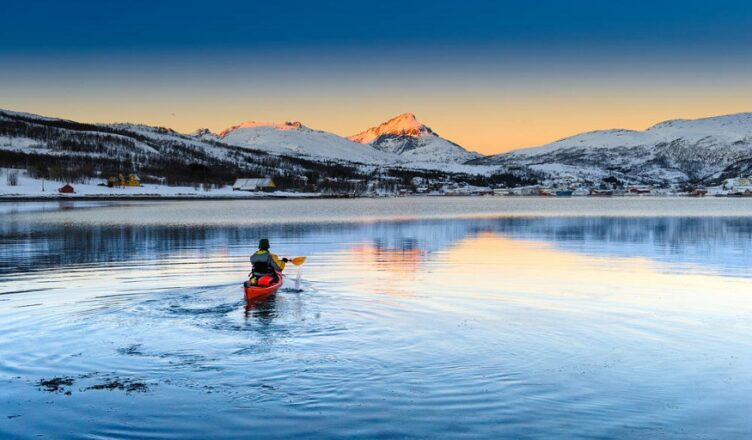 Canoe, sunrise. Tromso