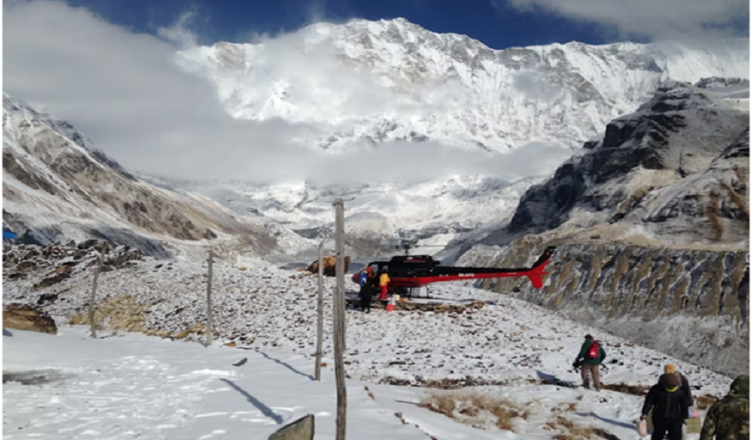 Everest Base Camp trek return by helicopter