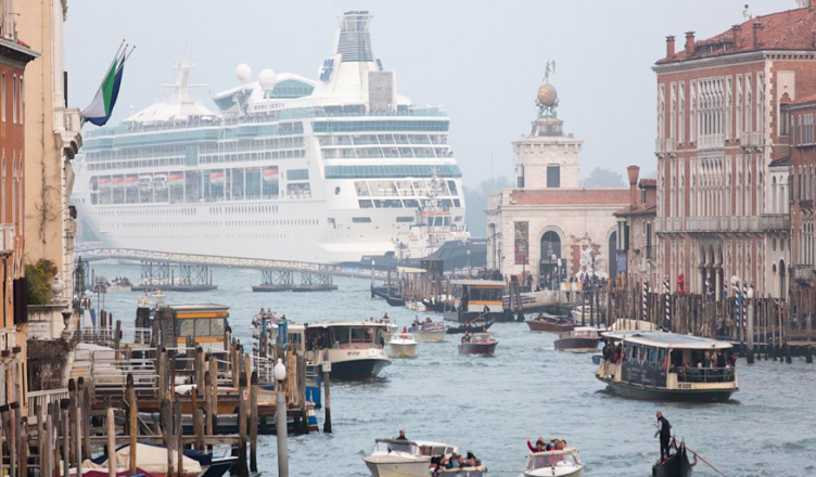 Best Cruises to Italy Guide